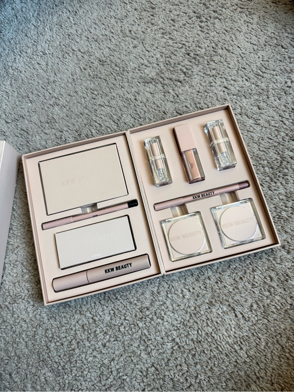 KKW Beauty Glam Bible-KKW Beauty - Picture 7 of 12